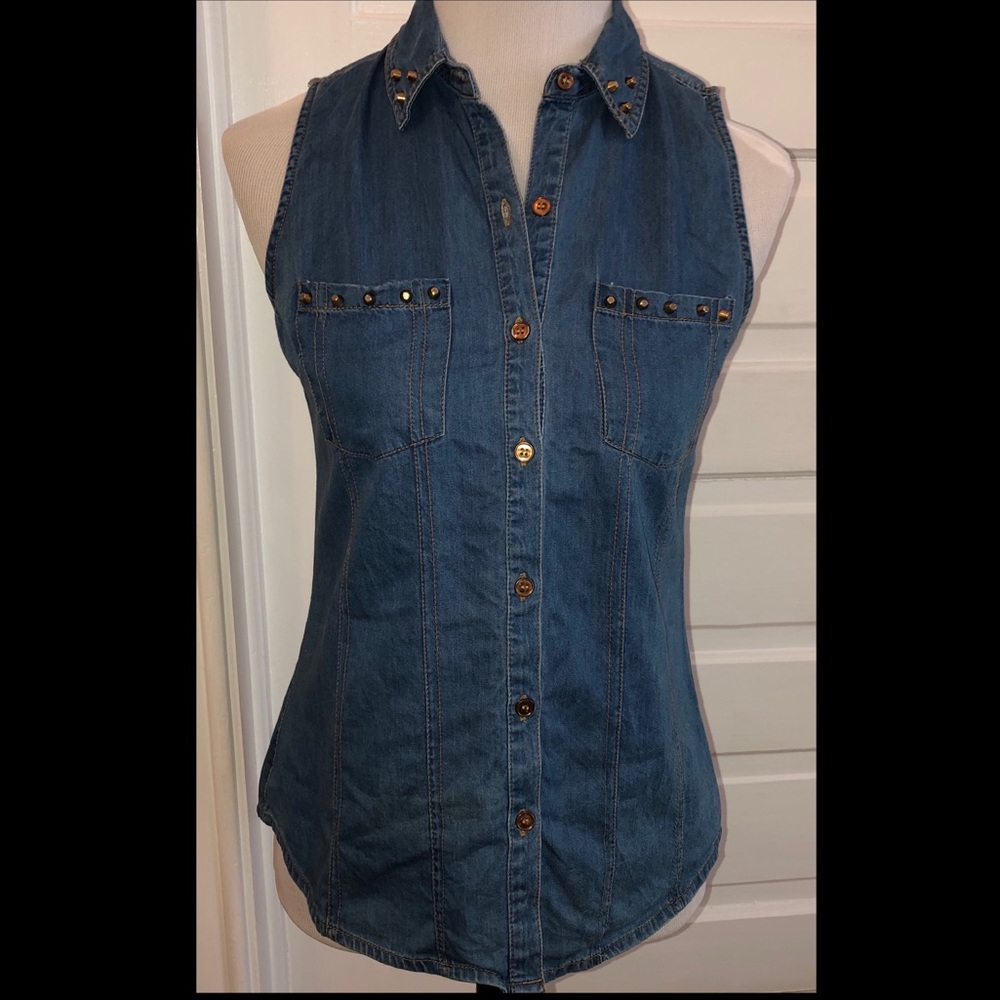 Dizzy Lizzy Sleeveless Studded Button Up Denim Shirt, Sz S